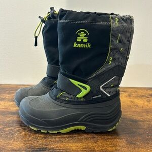 Kid’s Kamik Lined Snow Boots- Size 1 boys